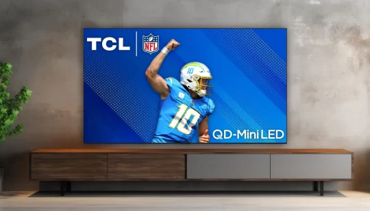 TCL представила на CES 115″ телевізор з яскравістю 5000 ніт