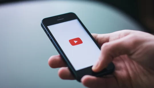 YouTube уповільнює користувачів з блокувальниками реклами
