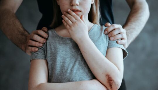За зґвалтування дитини житель Рівненщини сплатить штраф та проведе у в’язниці 7 років