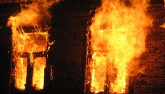 На Рівненщині під час пожежі згоріла жінка