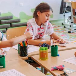 Навчальні заклади Рівненщини повертаються до очного навчання