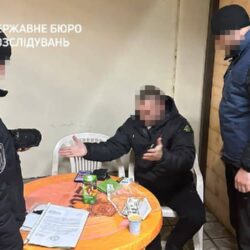 ​Судитимуть військовослужбовця та його спільника, які продавали автомобілі для ЗСУ