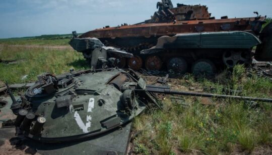 У Росії запасів бронетехніки вистачить ще на три роки війни