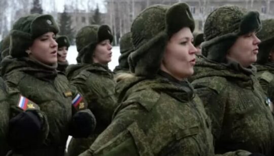 На росії вербують ув’язнених жінок, щоб ті поїхали воювати в Україну