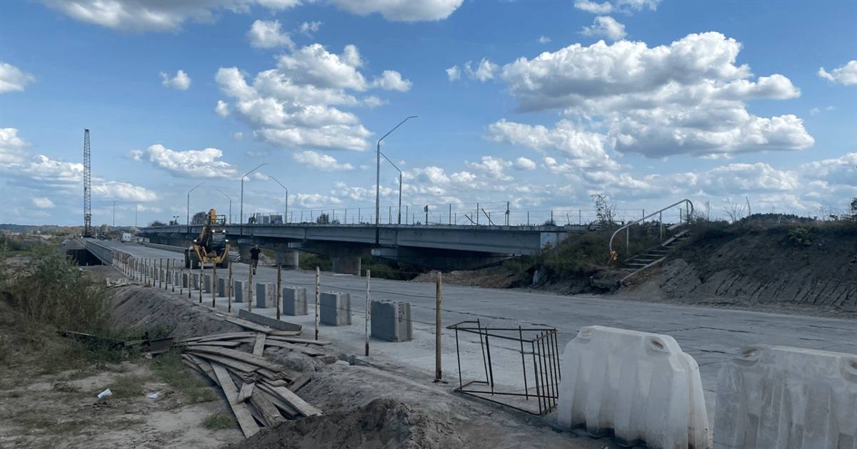 Ви зараз переглядаєте На Сарненщині завершують ремонт мосту через річку Случ