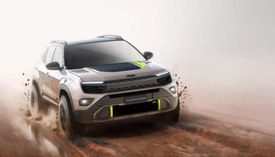 Відтепер з повним приводом: кросовер Jeep Avenger 4XE перетворили на гібрид