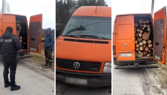 Вараське РВП задокументувало незаконне транспортування лісу та пропозиція неправомірної вигоди