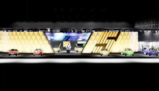 Посвята новому електромобілю: Renault у Женеві покаже електричний гідроцикл та незвичний човен