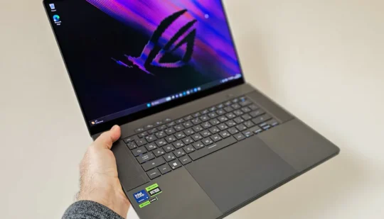 ASUS оголошує про початок продажу ROG Zephyrus G16
