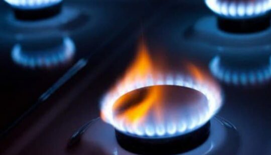 На Рівненщині під час пожежі чоловік отруївся чадним газом