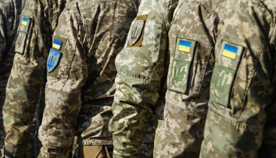 У Кабміні хочуть звільняти від мобілізації тих, у кого висока заробітна плата
