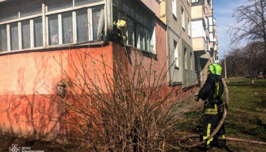 У Рівному загорівся багатоквартирний будинок
