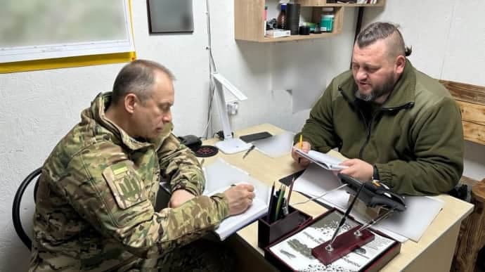 Ви зараз переглядаєте Сирський заявив про початок ротацій на передовій