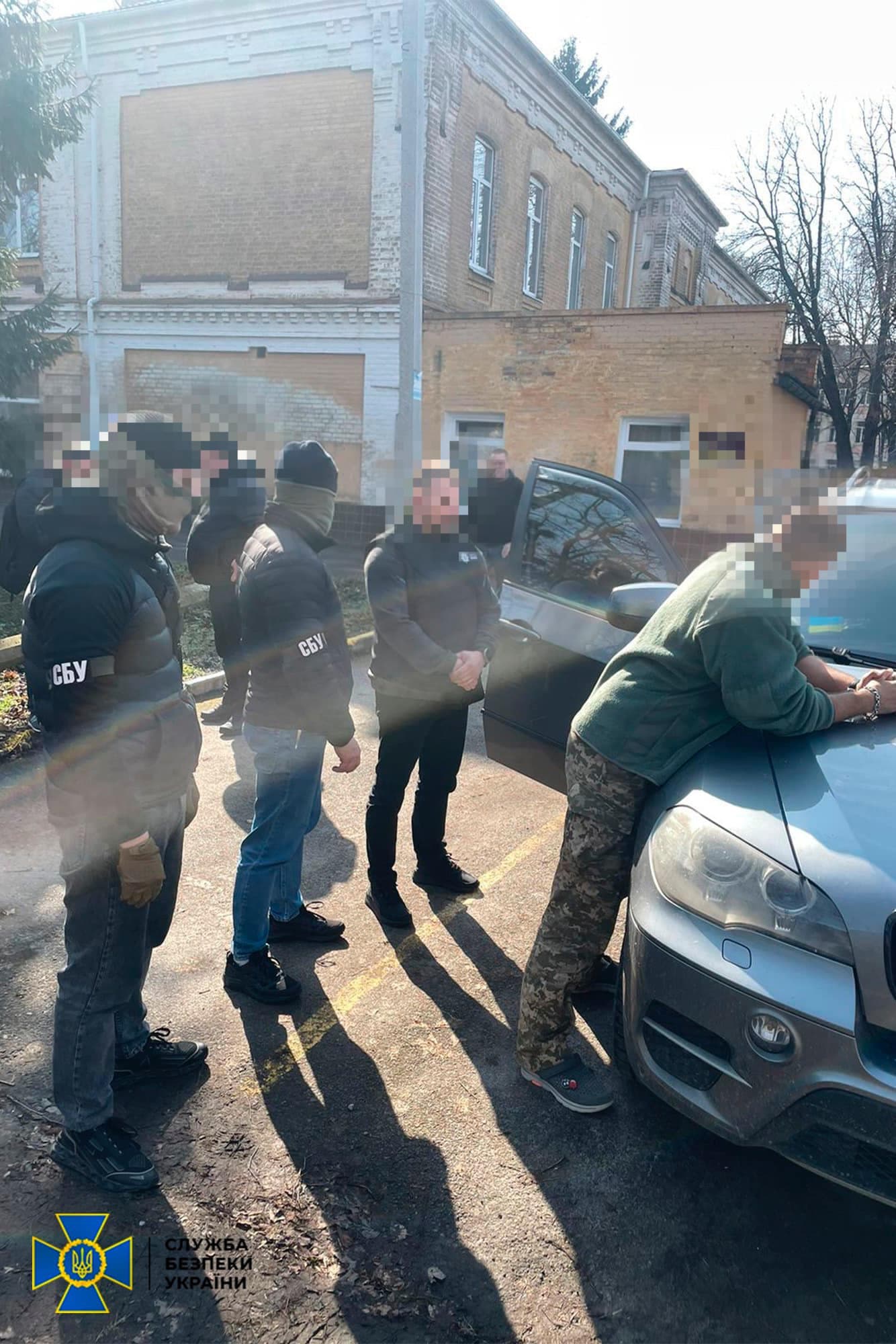 Ви зараз переглядаєте На Рівненщині за хабарі затримано начальника відділення військового шпиталю