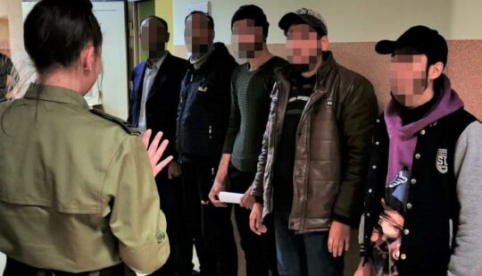 Двох українських чоловіків поляки передали «своїм» в Україну після перевірки на трасі поблизу Німеччини