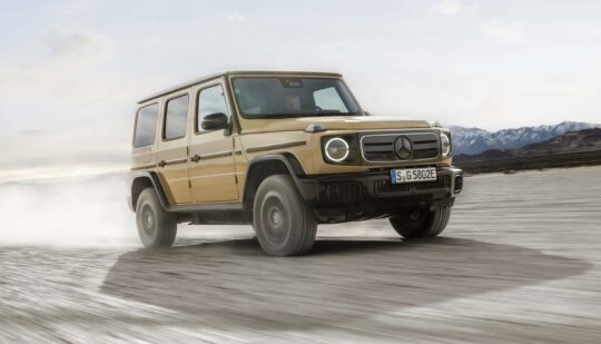 Електричний позашляховик Mercedes-Benz G-Class Electric показали офіційно: чотири електромотори та майже 600 сил