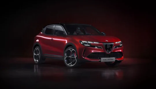 Від 30 000 євро: електричний кросовер Alfa Romeo Milano показали офіційно