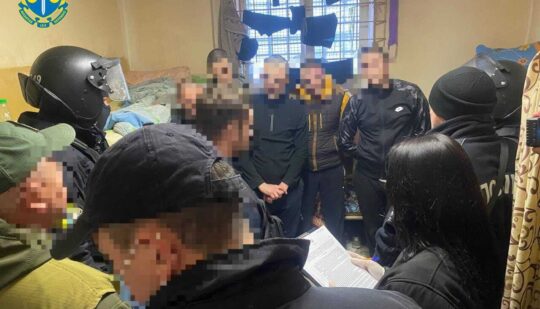 У Рівному судитимуть злочинну групу, яка організувала наркотрафік у СІЗО