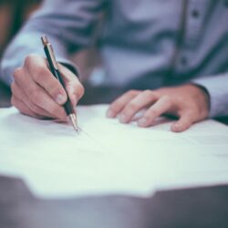 Студентів Рівненщини просять заздалегідь отримати е-підпис