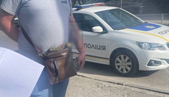 Патрульні затримали чоловіка, який влаштував стрілянину на Ювілейному: чоловік перебував у розшуку