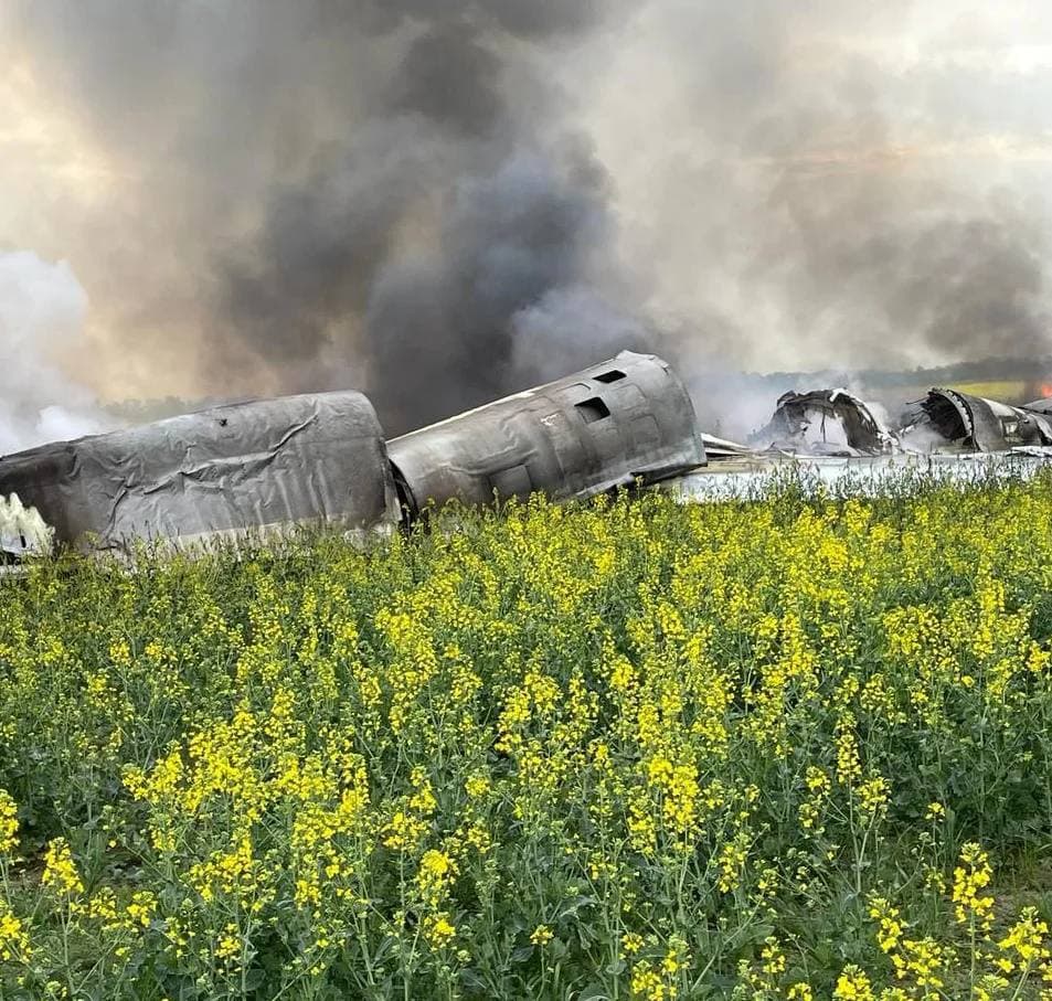 Ви зараз переглядаєте Повідомляють про загибель 4 члена екіпажу збитого російського Ту-22М3
