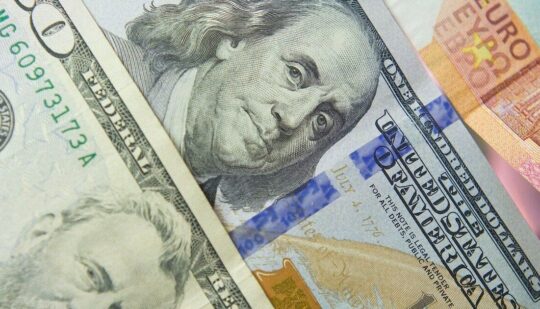 Долар гривня – курс гривні можуть почати рахувати за євро – в Україні можуть відмовитися від долара