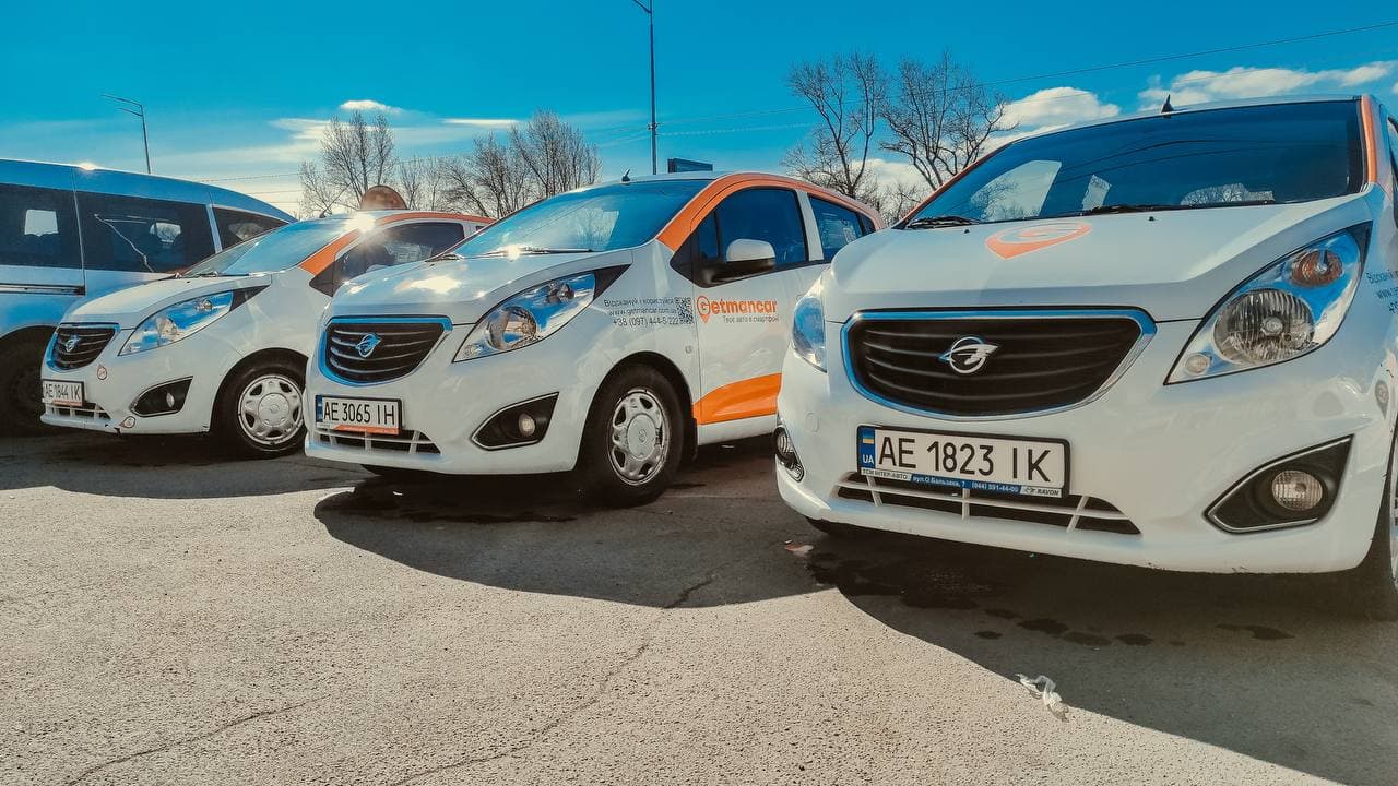 Ви зараз переглядаєте Попит на каршеринг в Україні зріс, але авто тепер не вистачає: з чим це пов’язано