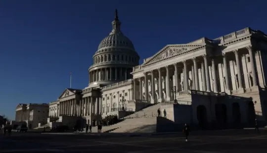 Палата представників Конгресу США ухвалила допомогу Україні
