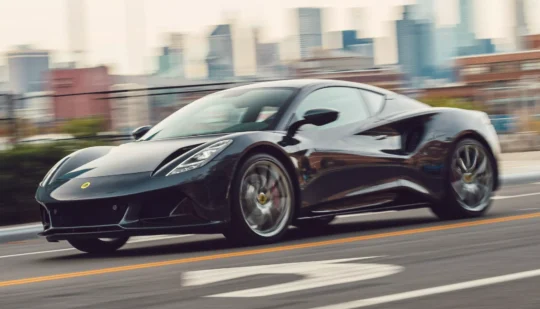 За ціною від $95 000: Lotus готує новий електричний спорткар, який покажуть вже наступного року