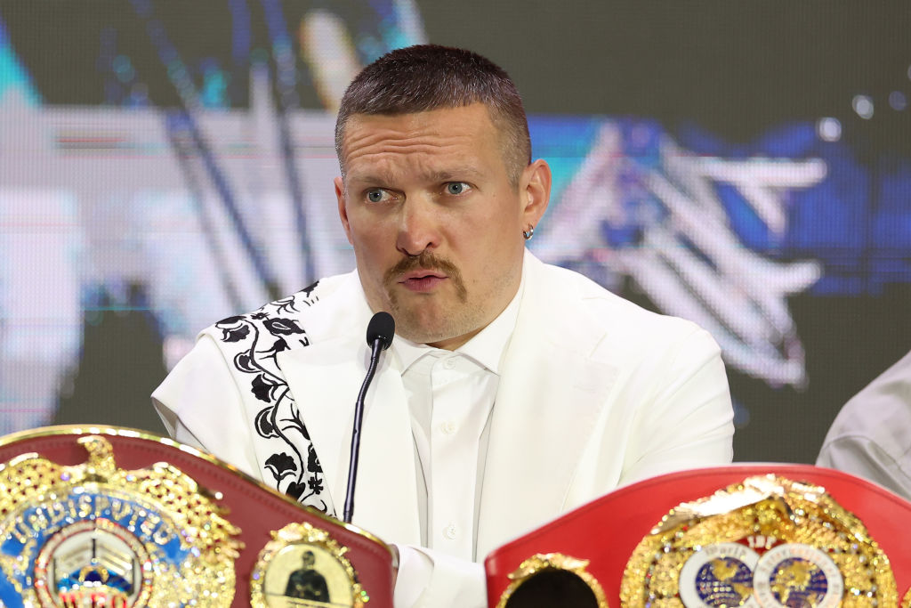 Ви зараз переглядаєте Команда Усика попросить IBF зробити виняток із правил про обов’язковий захист титулу заради бою-реваншу з Ф’юрі