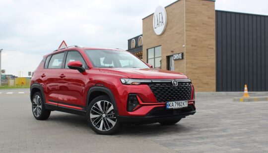 Тест-драйв Changan CS35 Plus: чим здивував кросовер-новачок