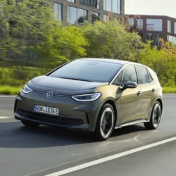 Ще швидший: оновлений електромобіль Volkswagen ID.3 Pro S отримав швидшу зарядку та найновішу мультимедіа з ШІ