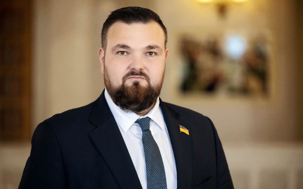 Ви зараз переглядаєте Рада призначила ексшоумена головою ТСК щодо стану фортифікацій і закупівлі дронів