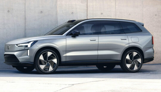 Volvo запроваджує для електромобілів новий документ: наскільки через це подорожчають машини