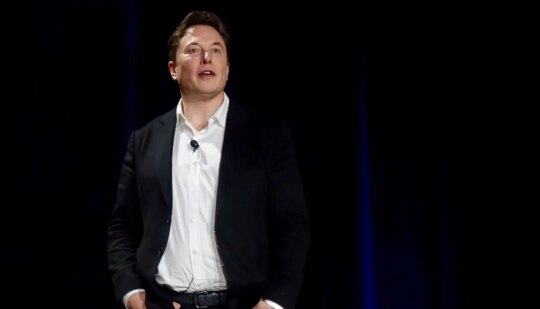 На Илона Маска подали в суд акционеры Tesla – в чем обвиняют миллиардера