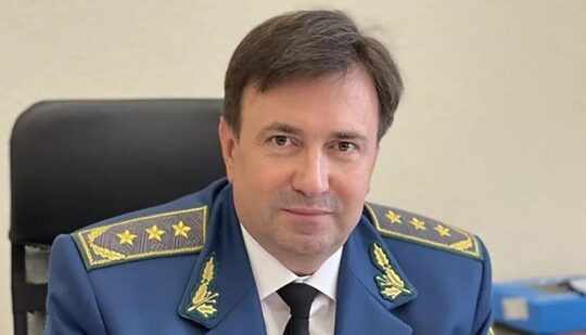 Руслан Черкаський поновлюється на посаді і подав позов на ДМС і Кабмін