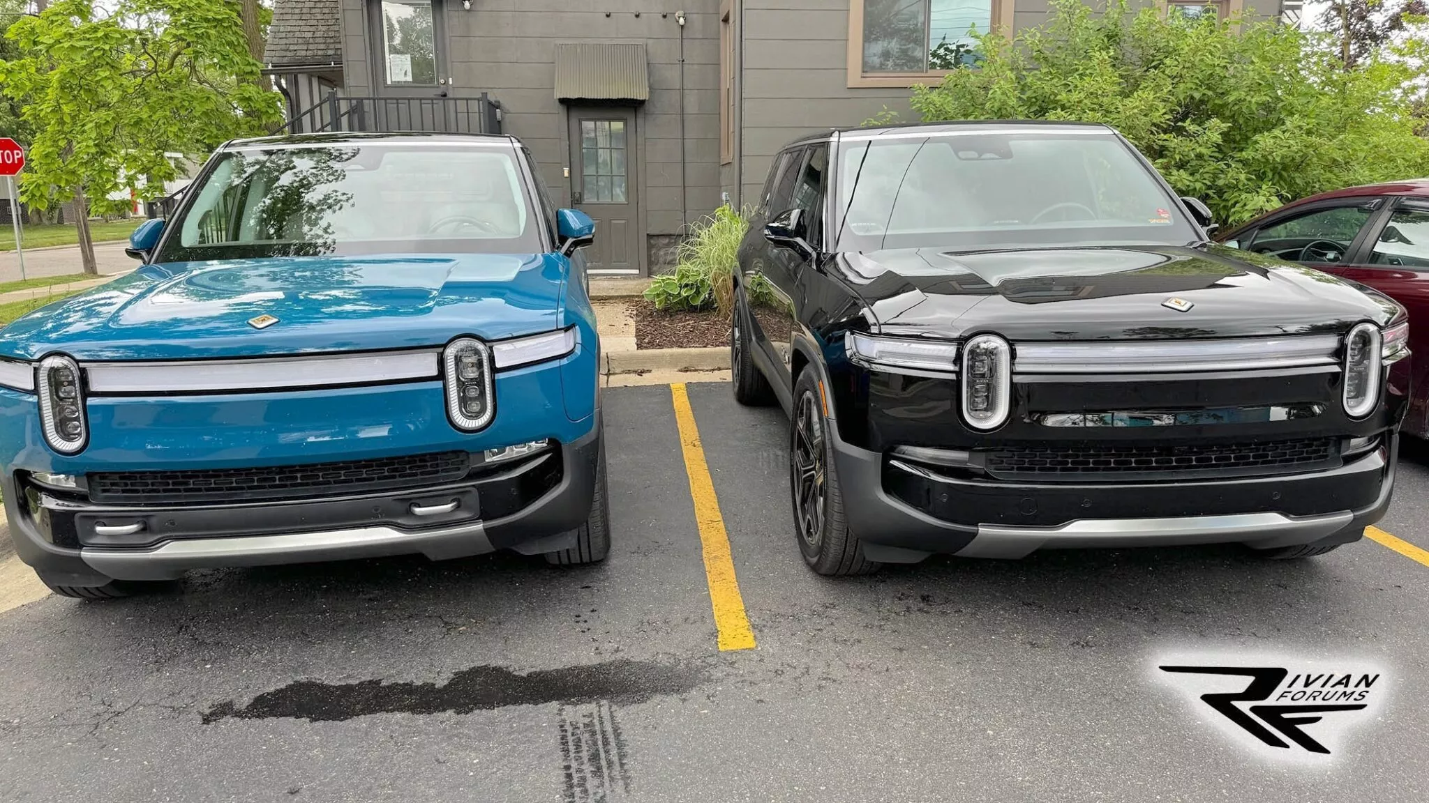Ви зараз переглядаєте Оновлений електромобіль Rivian R1 помітили без камуфляжу: опубліковані перші фото