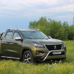 Тест-драйв Peugeot Landtrek: вивчаємо сильні та слабкі сторони таємничого пікапа