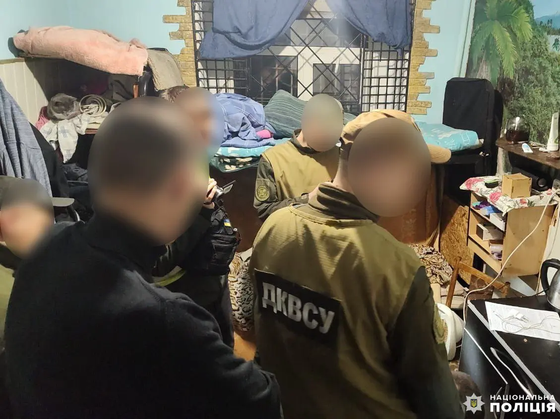 Ви зараз переглядаєте Поліція викрила злочинну групу, яка організувала наркотрафік до колонії