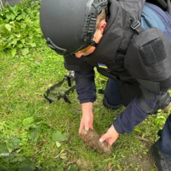 У Рівненському районі піротехніки знешкодили боєприпас часів Другої світової війни