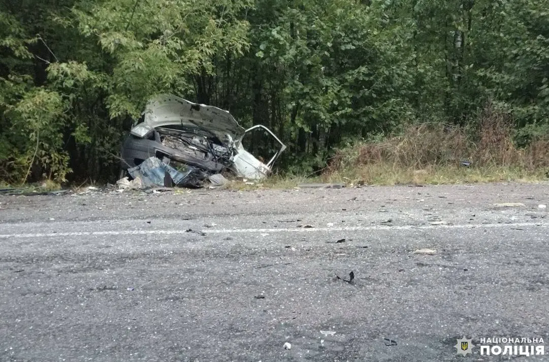 Ви зараз переглядаєте У ДТП на Рівненщині загинуло двоє осіб: поліція встановлює обставини