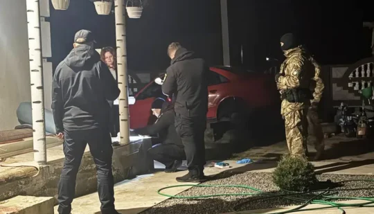 Поліція затримала 23-річного жителя Орлівки з вибухівкою та зброєю