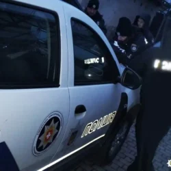 На Рівненщині затримали двох чоловіків за незаконне перевезення бурштину та спробу дати хабар